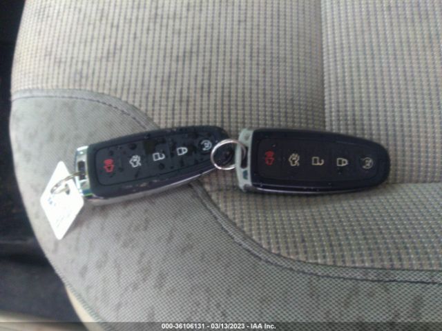 1FAHP2H89GG156582 Ford TAURUS SEL