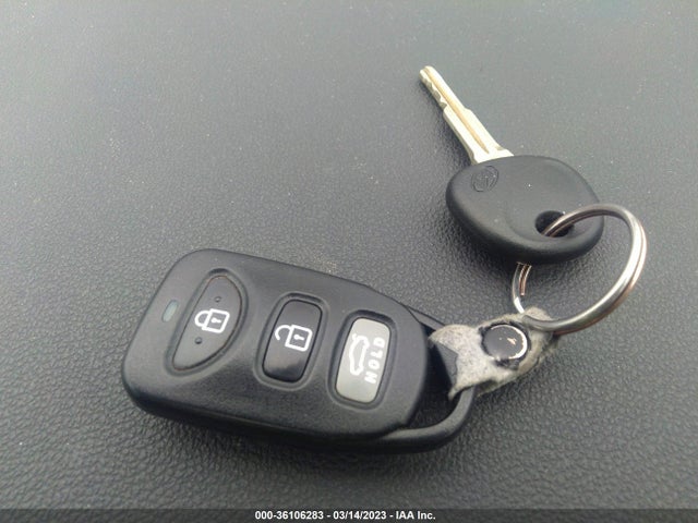 Hyundai ELANTRA SE 2017 5NPD84LF9HH048368 Image 3