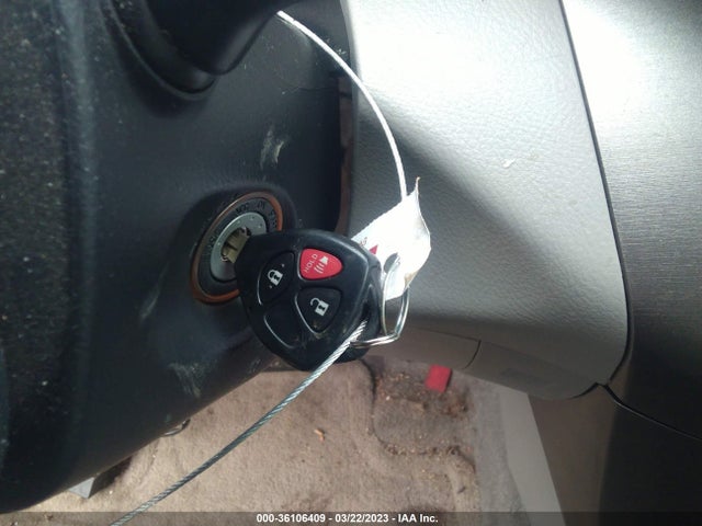 2009 TOYOTA RAV4 VIN: JTMBF33V095005635