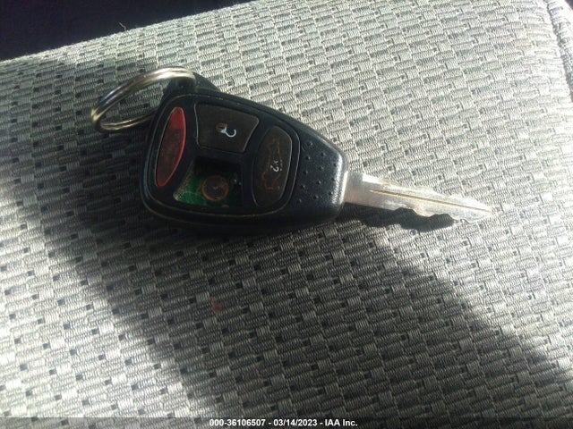 Jeep Commander 2006 1J8HG48K56C175078 Image 3