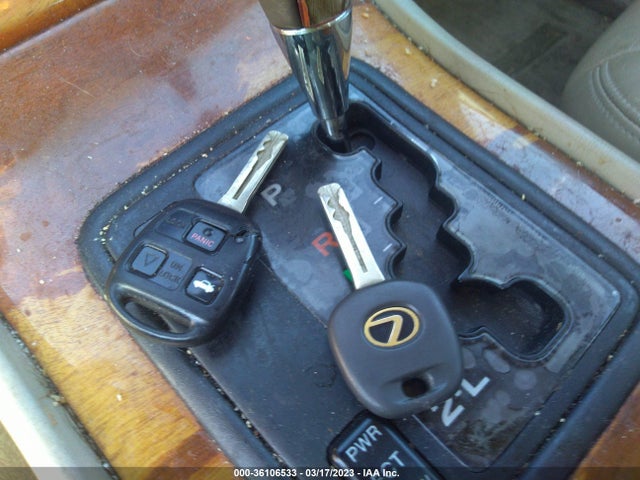 JT8BH28F5Y0174713 Lexus LS 400
