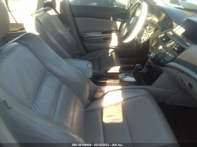 2009 HONDA ACCORD SDN EX-L VIN: 1HGCP26829A028652