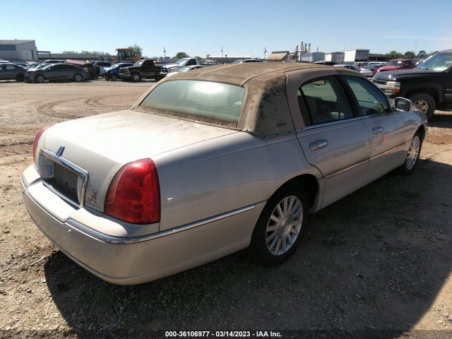 Lincoln Town Car Ultimate 2004 1LNHM83W94Y664788 Image 5