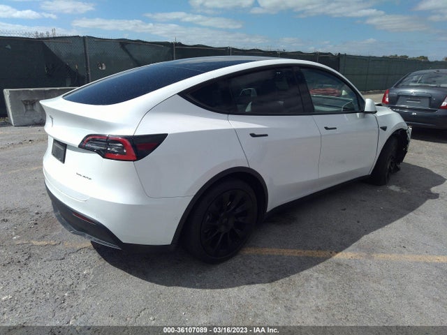 Tesla Model Y Long Range 2021 5YJYGDEE9MF141585 Image 5