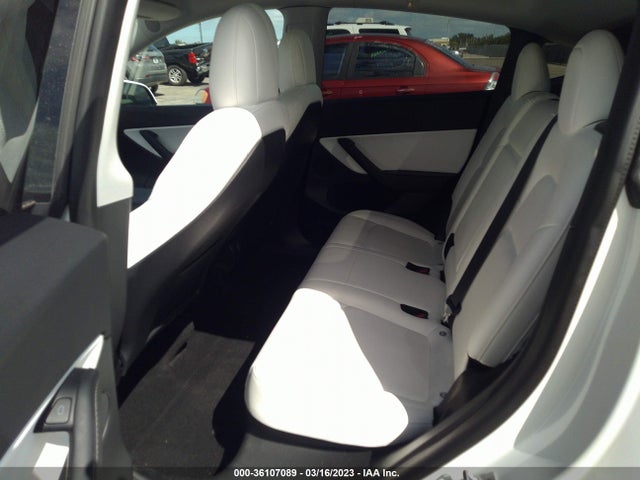 Tesla Model Y Long Range 2021 5YJYGDEE9MF141585 Image 9