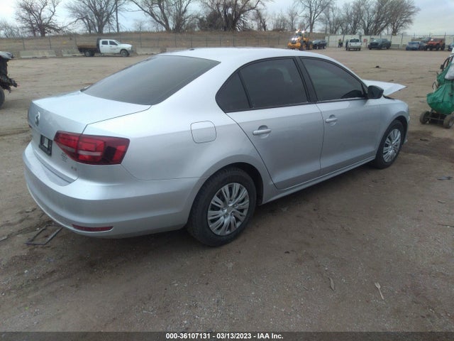 3VW267AJ0GM306823 Volkswagen Jetta Sedan 1.4t S
