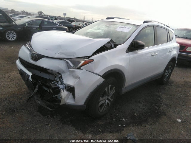 Toyota RAV4 LE 2018 JTMZFREV4JJ208148 Image 2
