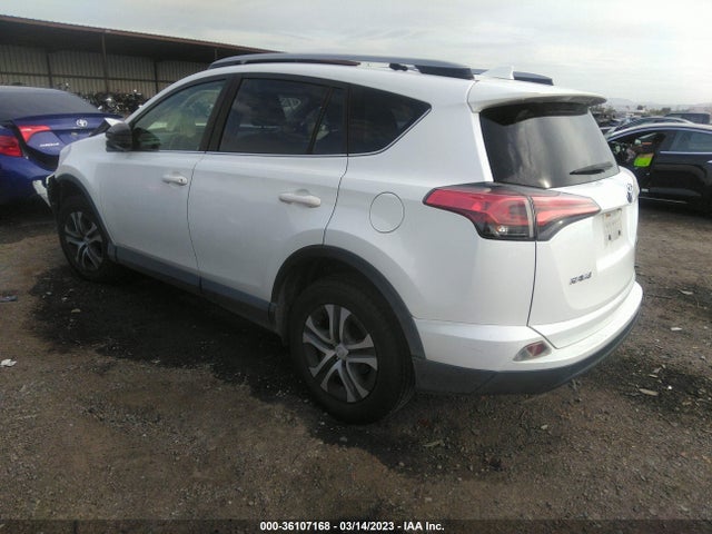 Toyota RAV4 LE 2018 JTMZFREV4JJ208148 Image 4
