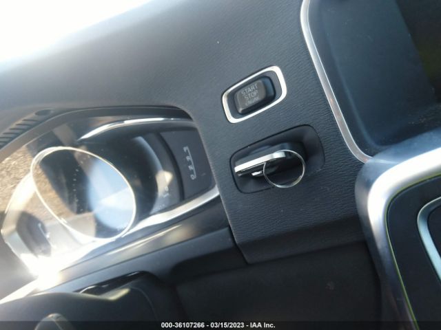 LYV402HM9HB147582 Volvo S60 Inscription T5 Platinum