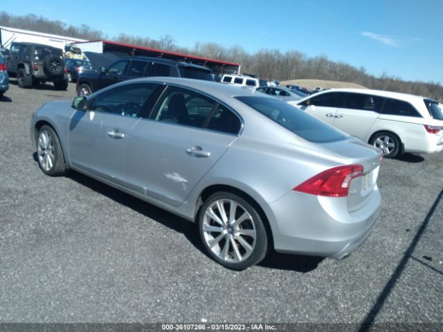 LYV402HM9HB147582 Volvo S60 Inscription T5 Platinum