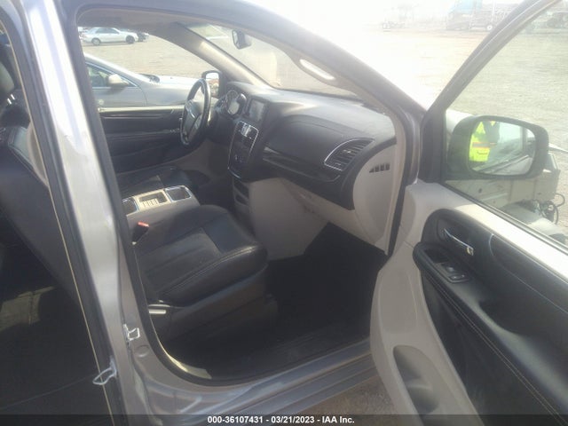 2C4RC1BG5GR228994 Chrysler Town & Country Touring