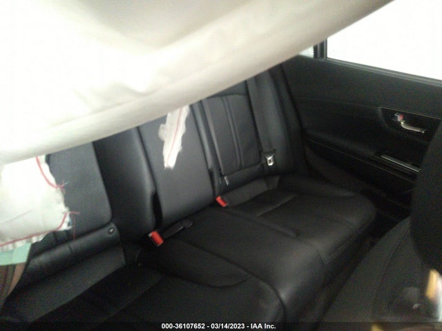 2015 Kia K900, VIN: KNALU4D49F6027223