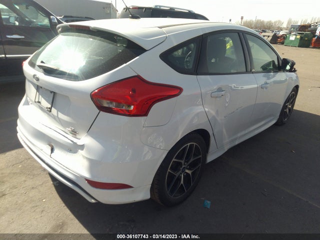 Ford FOCUS SE 2015 1FADP3K27FL255738 Image 5