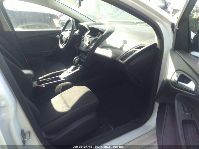 Ford FOCUS SE 2015 1FADP3K27FL255738 Image 6