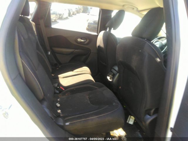 1C4PJLCB0FW753401 Jeep Cherokee Latitude