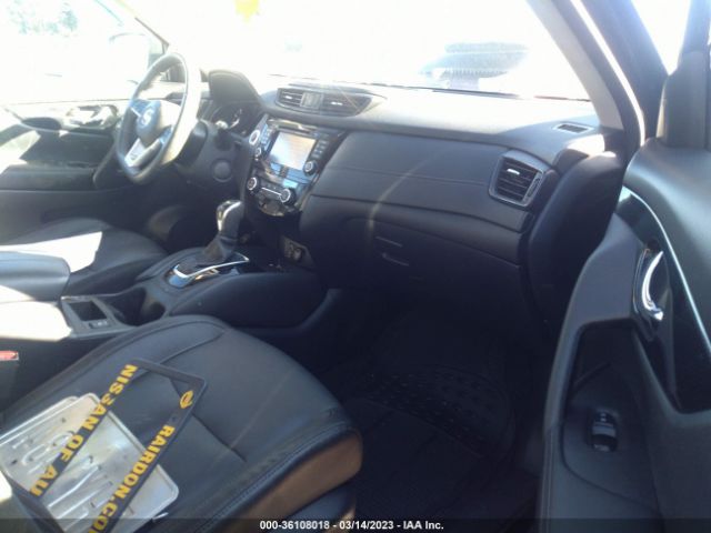5N1AT2MV0HC848558 Nissan Rogue Sl