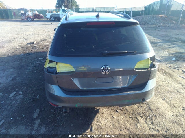 2017 Volkswagen Golf, VIN: 3VW017AU3HM527284