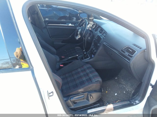 3VW5T7AU4FM104257 Volkswagen GOLF GTI S