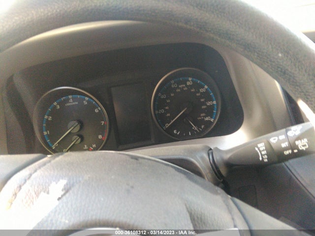 Toyota RAV4 LE 2017 2T3ZFREV5HW328004 Image 7