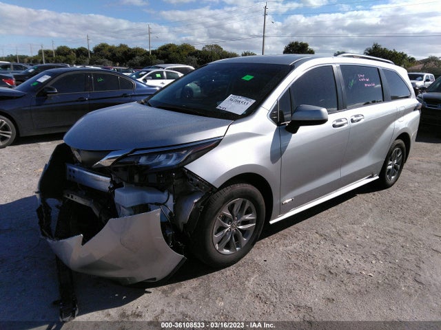 2021 Toyota Sienna, VIN: 5TDKRKEC2MS060670