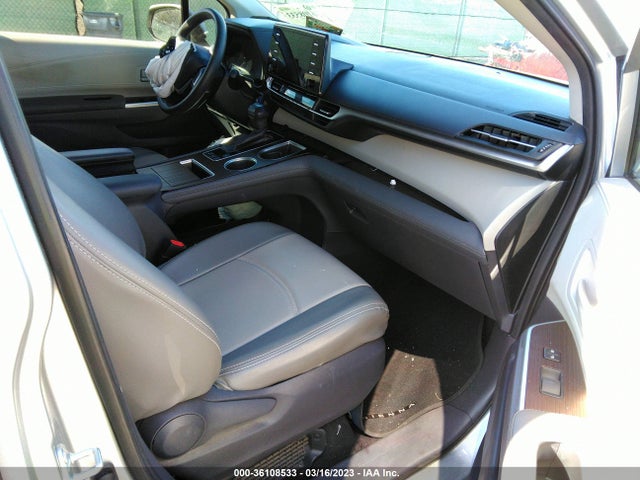 2021 Toyota Sienna, VIN: 5TDKRKEC2MS060670