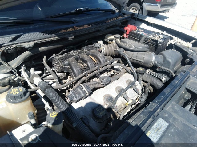 2009 FORD FLEX SEL VIN: 2FMEK62C59BA89825