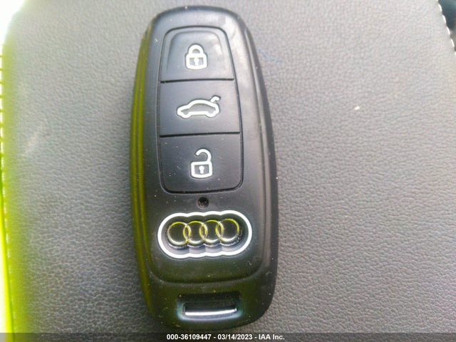 2021 Audi e-tron, VIN: WA1AAAGE2MB007352