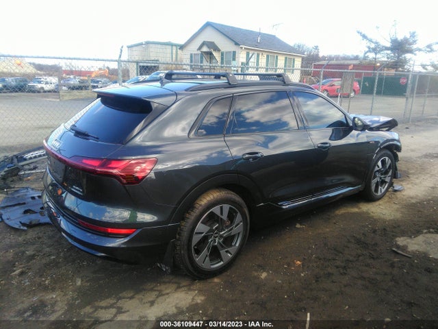 2021 Audi e-tron, VIN: WA1AAAGE2MB007352