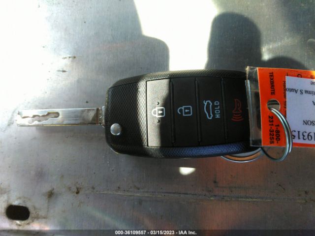 5XXGT4L38JG247415 KIA Optima Lx