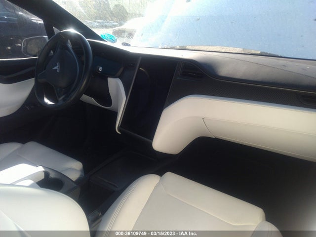 Tesla Model X 75d/100d/p100d 2018 5YJXCAE2XJF103502 Image 6
