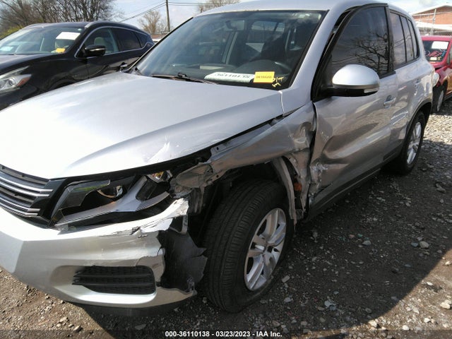 WVGAV3AXXEW545013 Volkswagen TIGUAN S