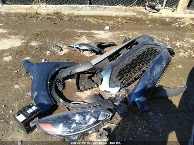 2020 Ford Escape, VIN: 1FMCU9BZ8LUB78698