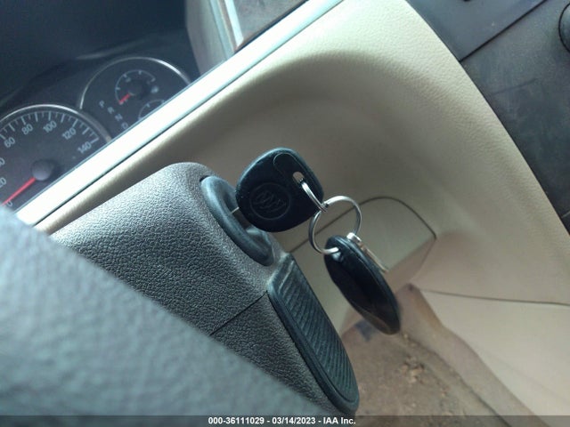 2008 BUICK LACROSSE CXL VIN: 2G4WD582081278653