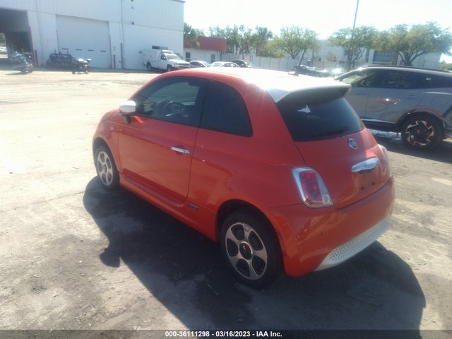 2015 Fiat 500e, VIN: 3C3CFFGE2FT570291