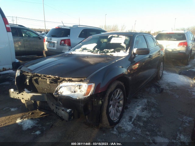 Chrysler 300 2014 2C3CCAAG0EH345655 Image 2