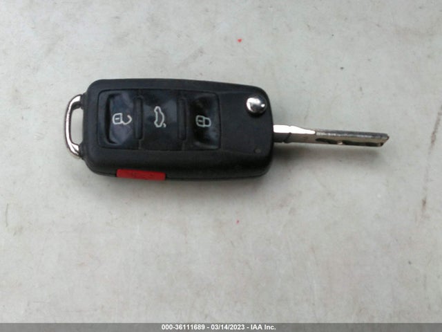 Volkswagen Passat Wolfsburg Ed 2014 1VWAT7A36EC094949 Image 3