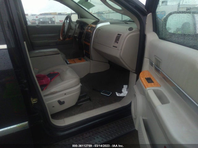 1A8HX58267F504313 Chrysler Aspen Limited