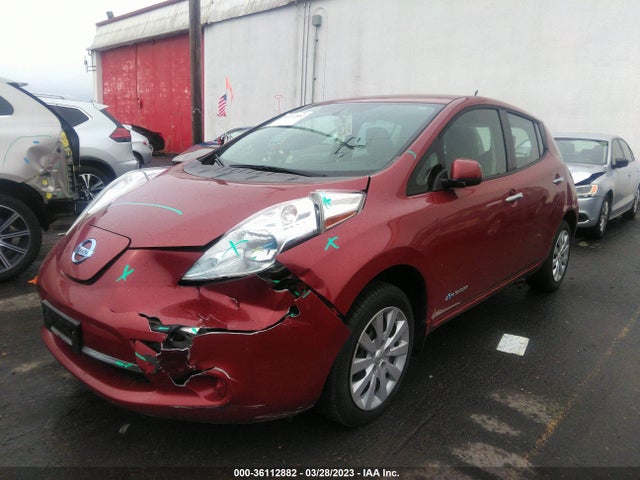 Nissan LEAF S 2014 1N4AZ0CPXEC334115 Image 2