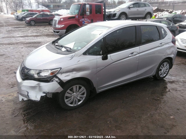 Honda FIT LX 2015 3HGGK5H57FM755207 Image 2