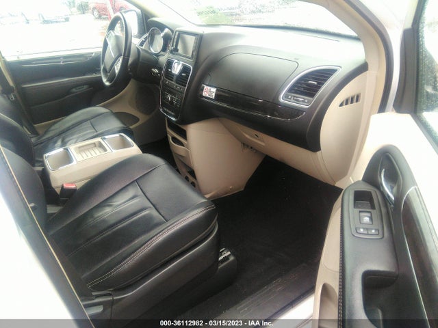 2C4RC1BG2ER440619 Chrysler Town & Country Touring