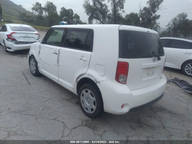 2013 SCION XB VIN: JTLZE4FE2DJ045271