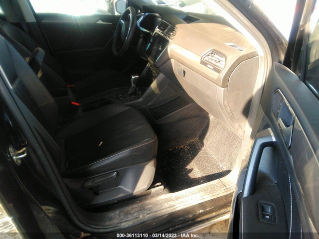 3VV3B7AXXNM075211 Volkswagen TIGUAN SE