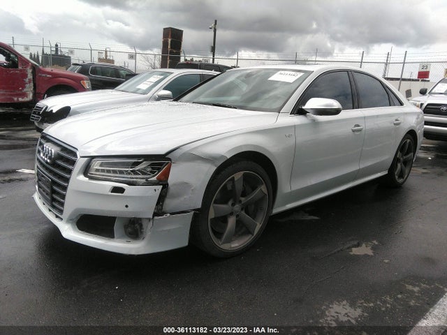 2015 Audi S8, VIN: WAUK2AFD4FN009361