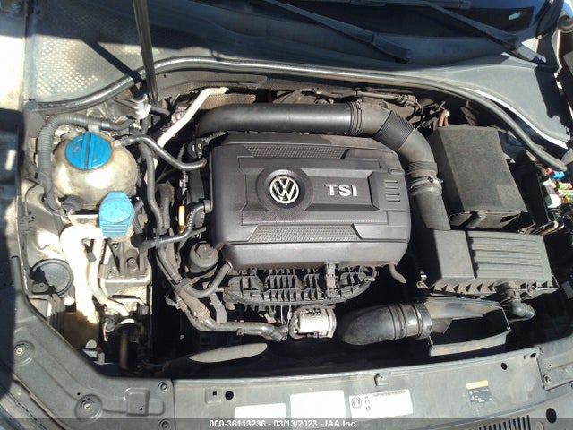 1VWAT7A33FC018672 Volkswagen Passat 1.8t Wolfsburg Ed