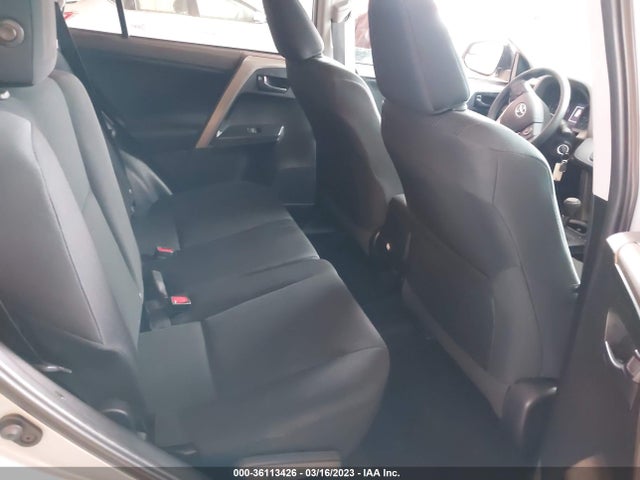 Toyota RAV4 LE 2018 2T3ZFREV4JW490275 Image 8