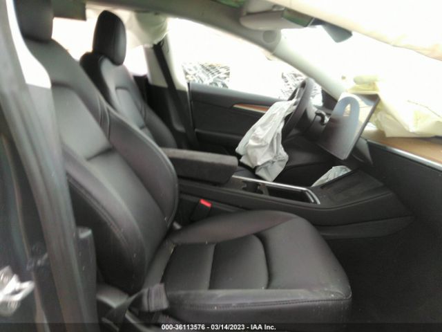 5YJ3E1EB9PF389621 Tesla MODEL 3