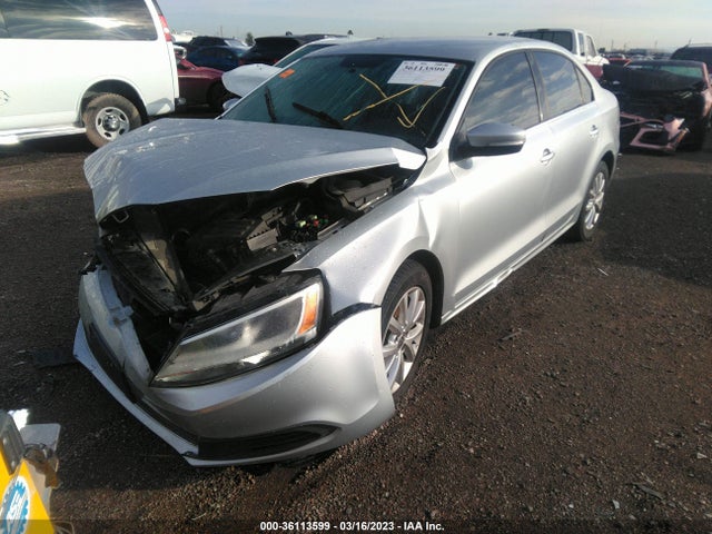 3VWD17AJ0EM256185 Volkswagen Jetta Sedan Se W/connectivity