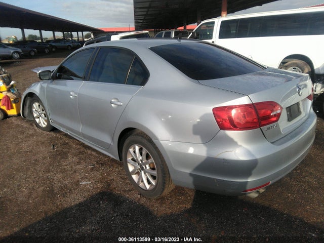 3VWD17AJ0EM256185 Volkswagen Jetta Sedan Se W/connectivity