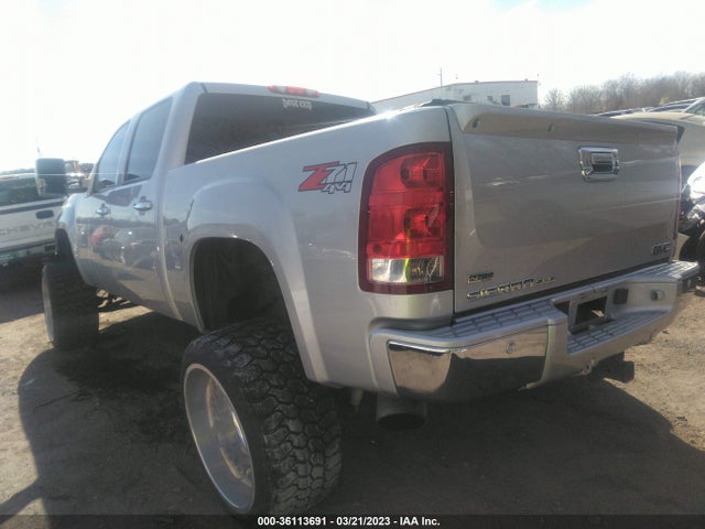 2011 GMC SIERRA 1500 SLE VIN: 3GTP2VE38BG232174