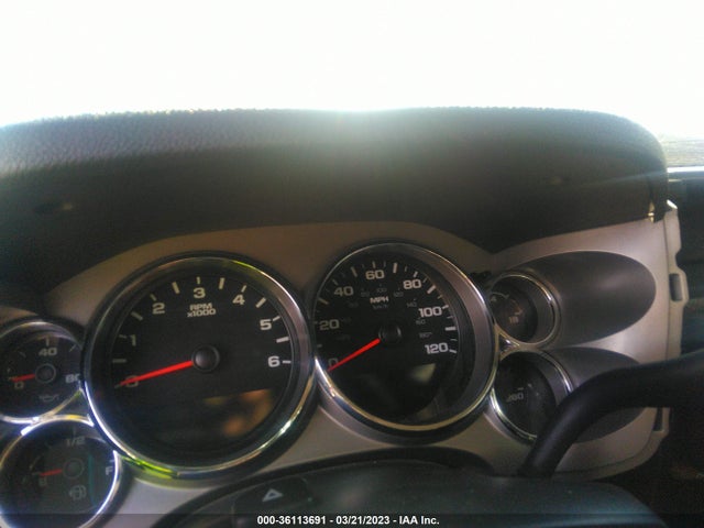 2011 GMC SIERRA 1500 SLE VIN: 3GTP2VE38BG232174